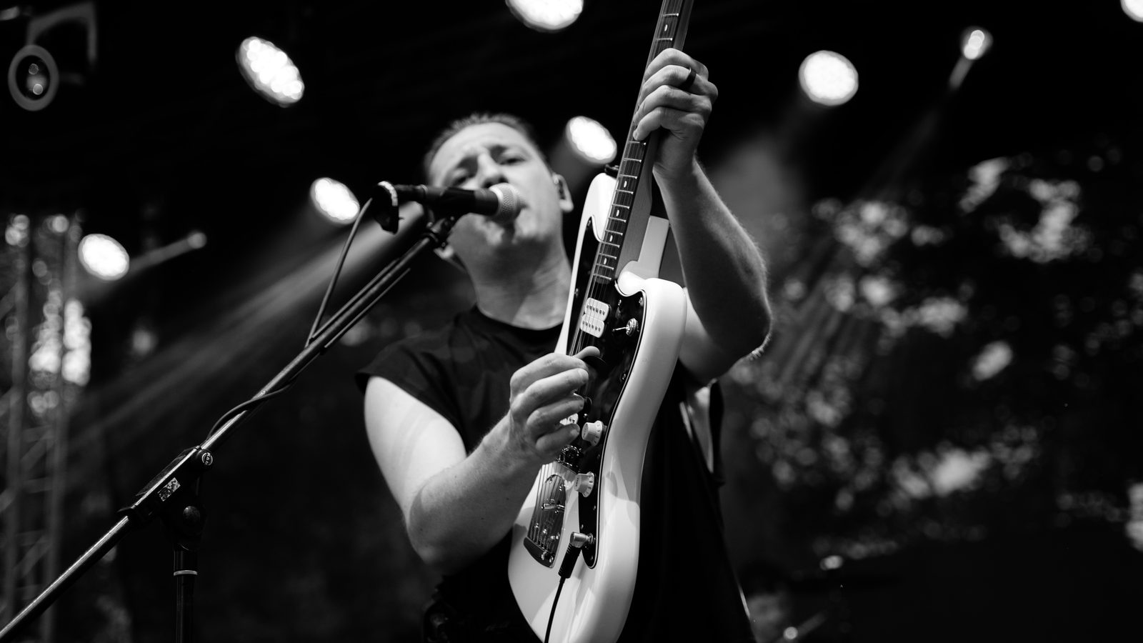 Andrej pri mikrofóne